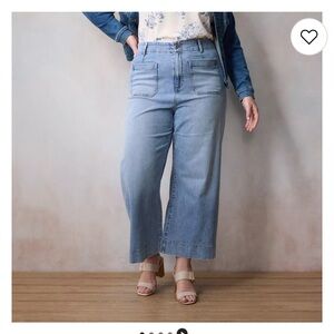 Women's Size 16W Lauren Conrad High Rise Wildflower Wide-Leg Cropped Jeans